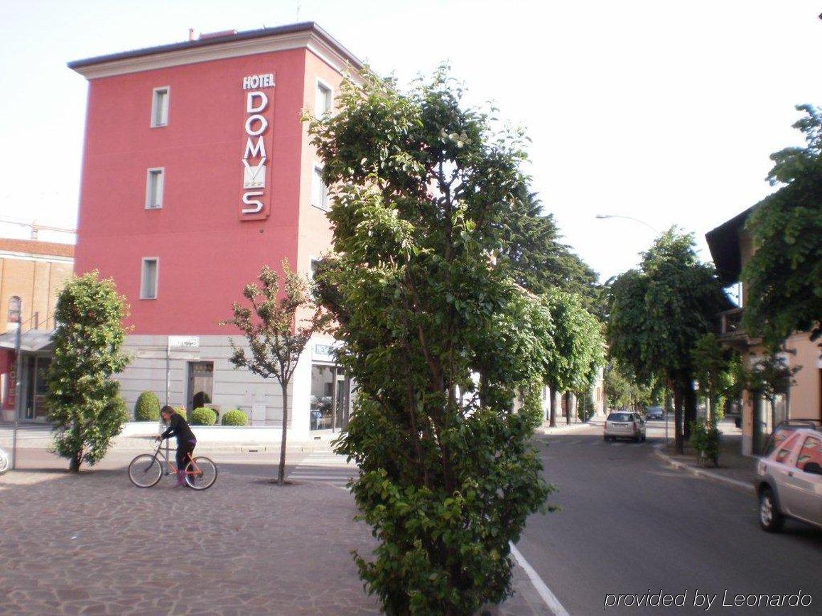 Hotel Domus Expo Parabiago Kültér fotó