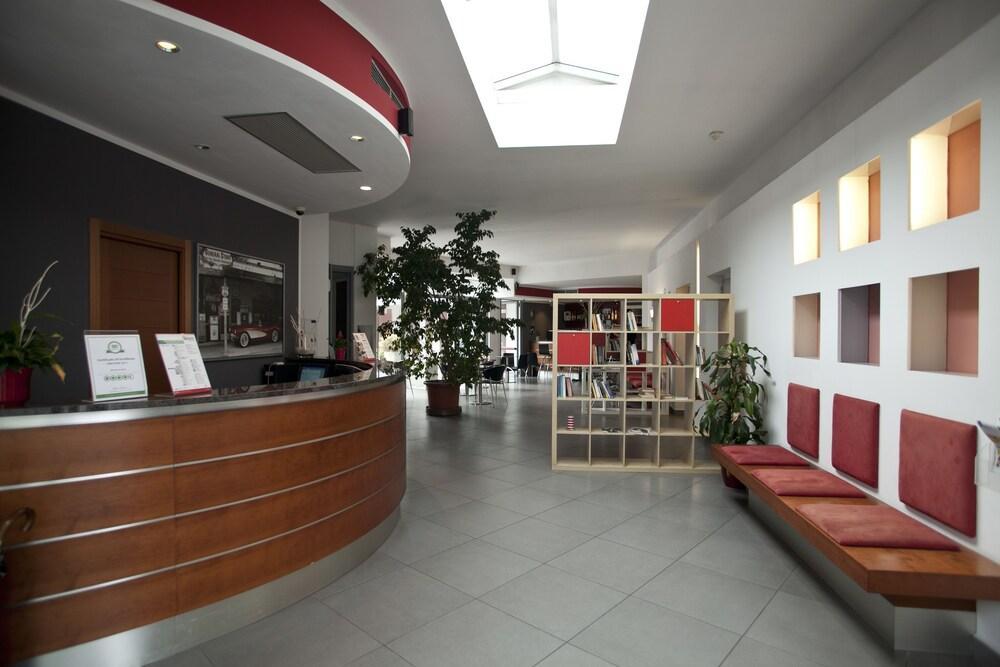 Hotel Domus Expo Parabiago Kültér fotó